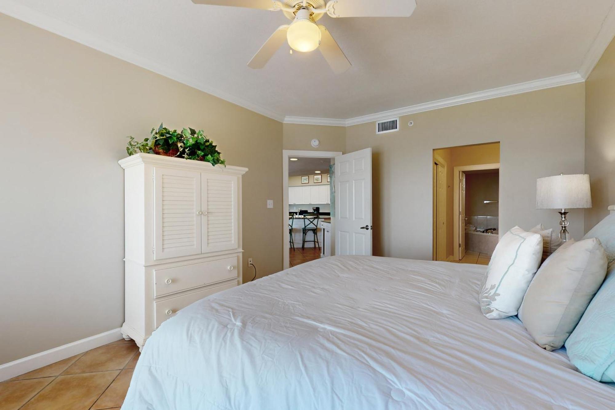 Admirals Quarters Villa Orange Beach Room photo