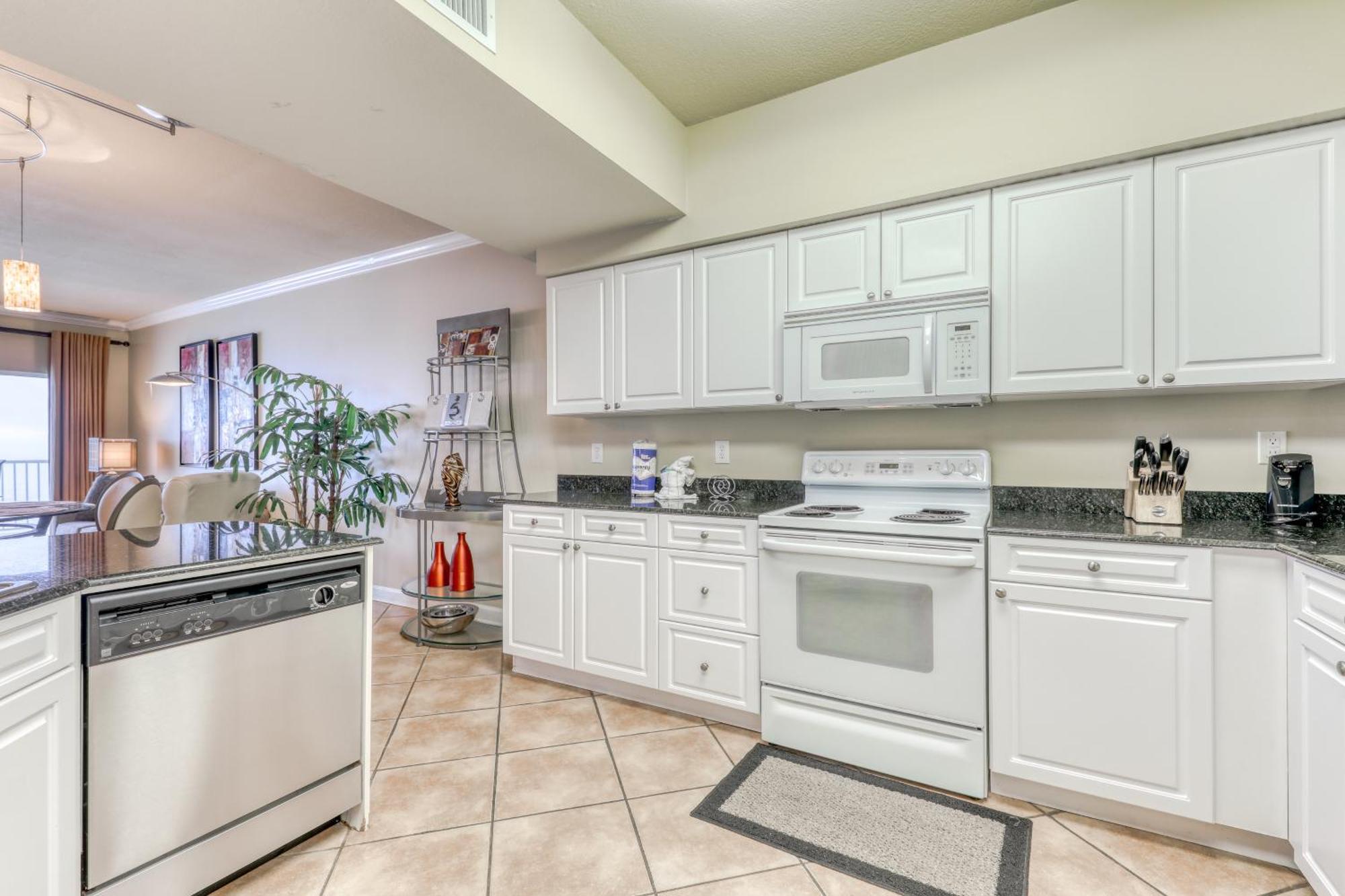 Admirals Quarters Villa Orange Beach Room photo